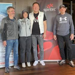 Z leve: Dario Štolfa (Alternativa Sport), Caterina Sinigoi, Goran Miškulin (Spintec) in trener Aleš Sever (EP)