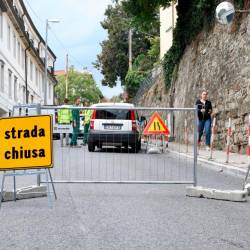 Ulico Commerciale so zaprli za promet (FOTODAMJ@N)