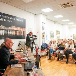 Predstavitev knjige v Novinarskem krožku v Trstu (LUCA TEDESCHI/FOTODAMJ@N)