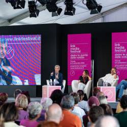 Z leve Marco Zatterin, Agnese Pini, Donato Bendicenti in moderator Eric Jozsef (TEDESCHI/FOTODAMJ@N)