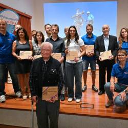 V kulturnem domu Iga Grudna v Nabrežini so podelili tudi številna priznanja najzaslužnejšim članom društva (FOTODAMJ@N)