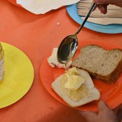 V vrtcih in šolah že preko deset let sicer poteka tradicionalni slovenski zajtrk