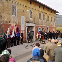 Slovesnosti pri spominski plošči v Škrbini leta 2011 (ARHIV)