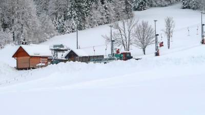 Ski Bor v Črnem vrhu (SAŠA DRAGOŠ/PRIMORSKE NOVICE)