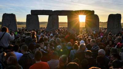 Poletni solsticij v britanskem Stonehengeju