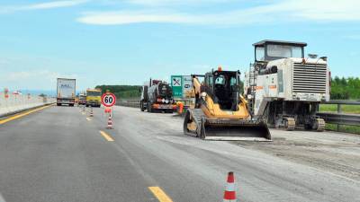 Dela na avtocesti A4, fotografija je simbolična (ARHIV)