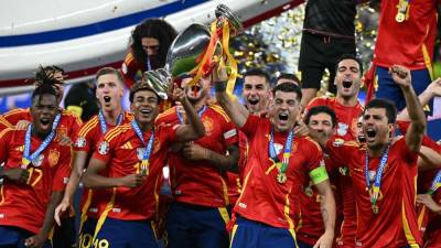 Slavje španskih nogometnih reprezentantov (ANSA / JAVIER SORIANO)