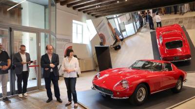 Na ogled je tudi avtomobil Ferrari 275 GTB iz leta 1965 (BUMBACA)