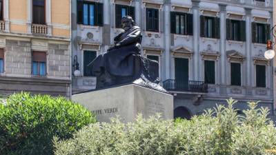 Bronast kip ponovno kraljuje nad Trgom san Giovanni