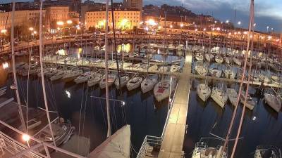 Pogled na Trst s pomola Sartorio (SPLETNA KAMERA YACHT CLUB ADRIACO)