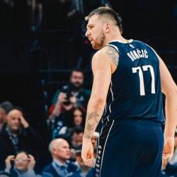 Luka Dončić na sinočnji tekmi (DALLAS MAVERICKS/FACEBOOK)