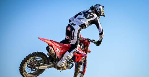 Tim Gajser si è fratturato il femore