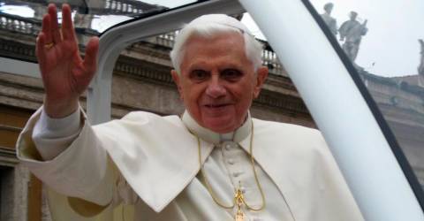 Benedetto XVI è morto all’età di 96 anni.