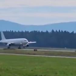 Tovorno letalo Airbus A300B4-622R družbe San Marino Executive Aviation na brniškem letališču (FACEBOOK/SLOVENSKI LETALSKI PORTAL/ZAJEM ZASLONA)