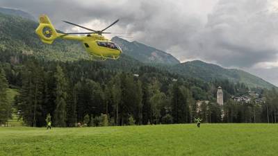 Karnijko so reševali s helikopterjem