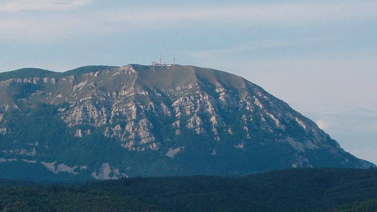 Na območju Nanosa reševali pohodnico