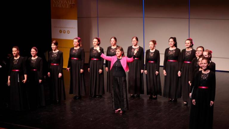 Dekliški vokalni skupini Primorsko prva nagrada na državnem tekmovanju