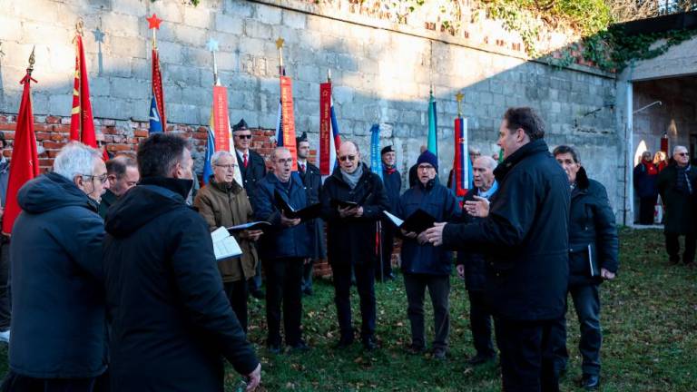 Občuten spomin na pet ustreljenih antifašistov