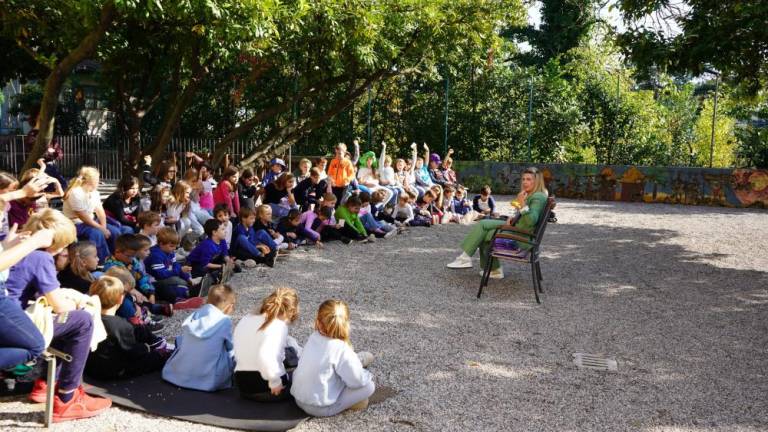 Paralelni domišljijski svetovi za male in velike bralce