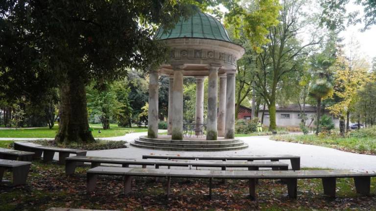 Park mestne hiše lepši in dostopnejši