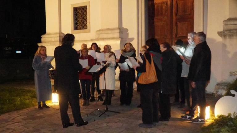 Pričakovanje praznikov v znamenju lepih misli in želja