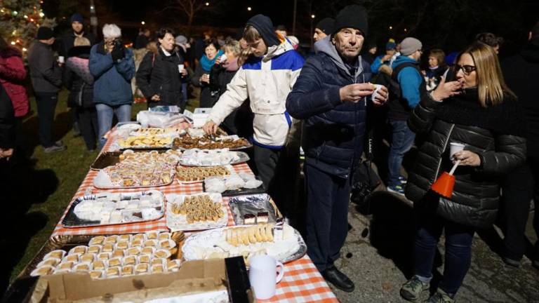 Človekoljubna baklada spet povezala Štandrež in Vrtojbo