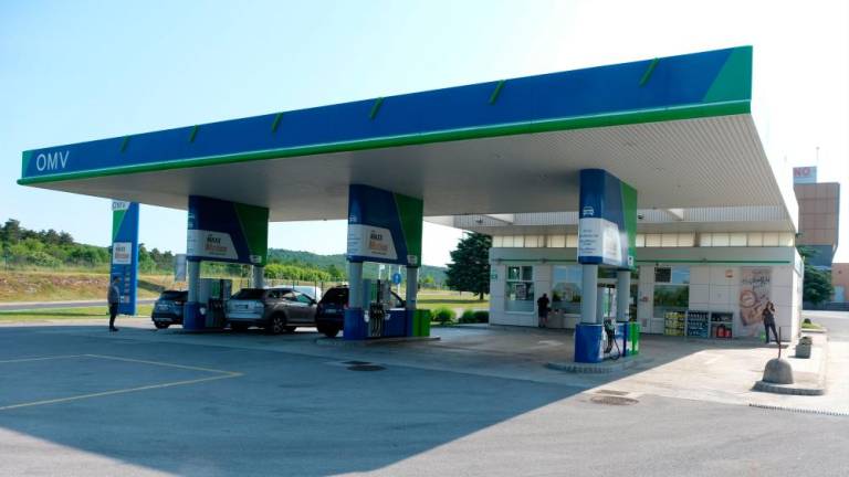 V Sloveniji bencin in dizel dražja