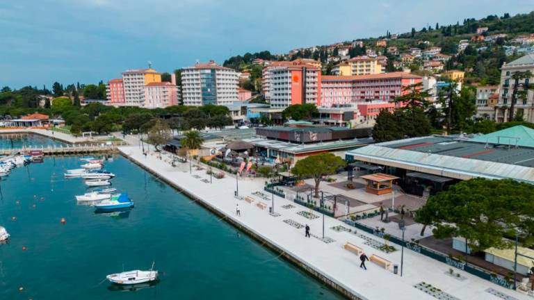 V Portorožu in Piranu lani rekordno število turističnih prenočitev