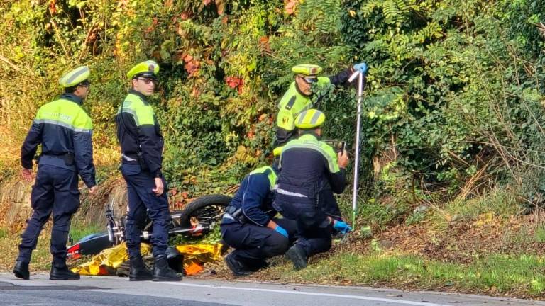 V nesreči v Ulici Carnaro umrl 60-letni motorist