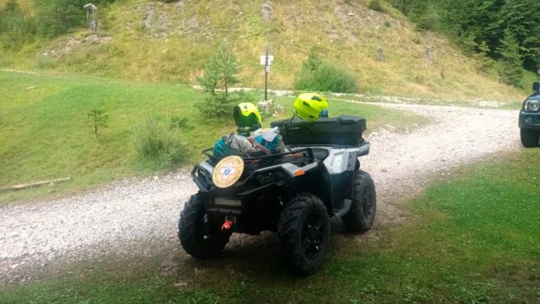 Pohodnico , ki jo je obšla slabost, dosegli s štirikolesnikom quad