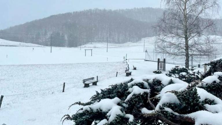 Na Lokvah danes zimska idila (foto)