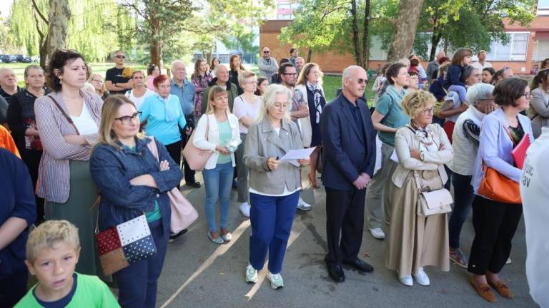 S sprehodom obudili spomin na goriške pesnike in pisatelje