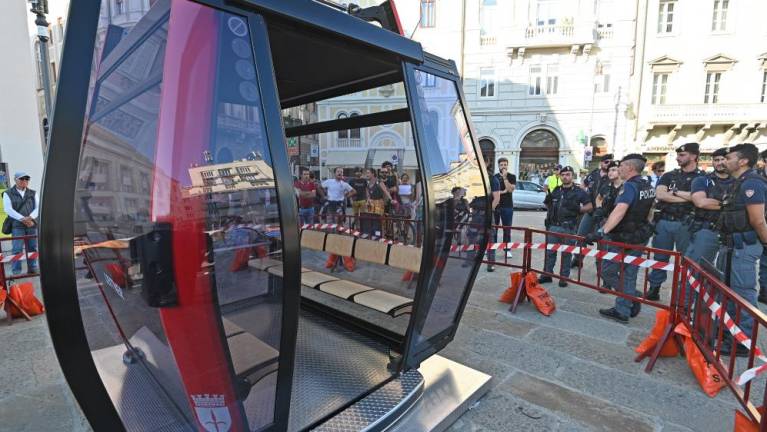 Deželno upravno sodišče FJK sprejelo pritožbi nasprotnikov žičnice