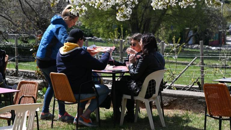 Novim časom se prilagajajo tudi osmice