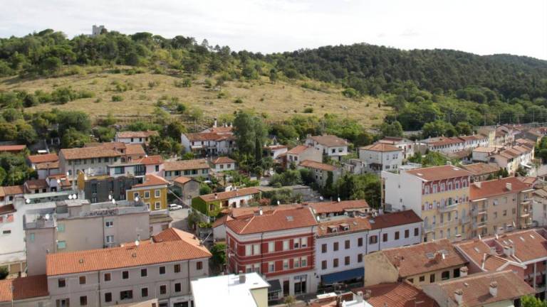 Povsod za ta čas toplo, še najbolj v Ariisu, Čedadu in Tržiču