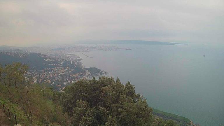 Največ sonca v torek in sredo, konec tedna marsikje deževen